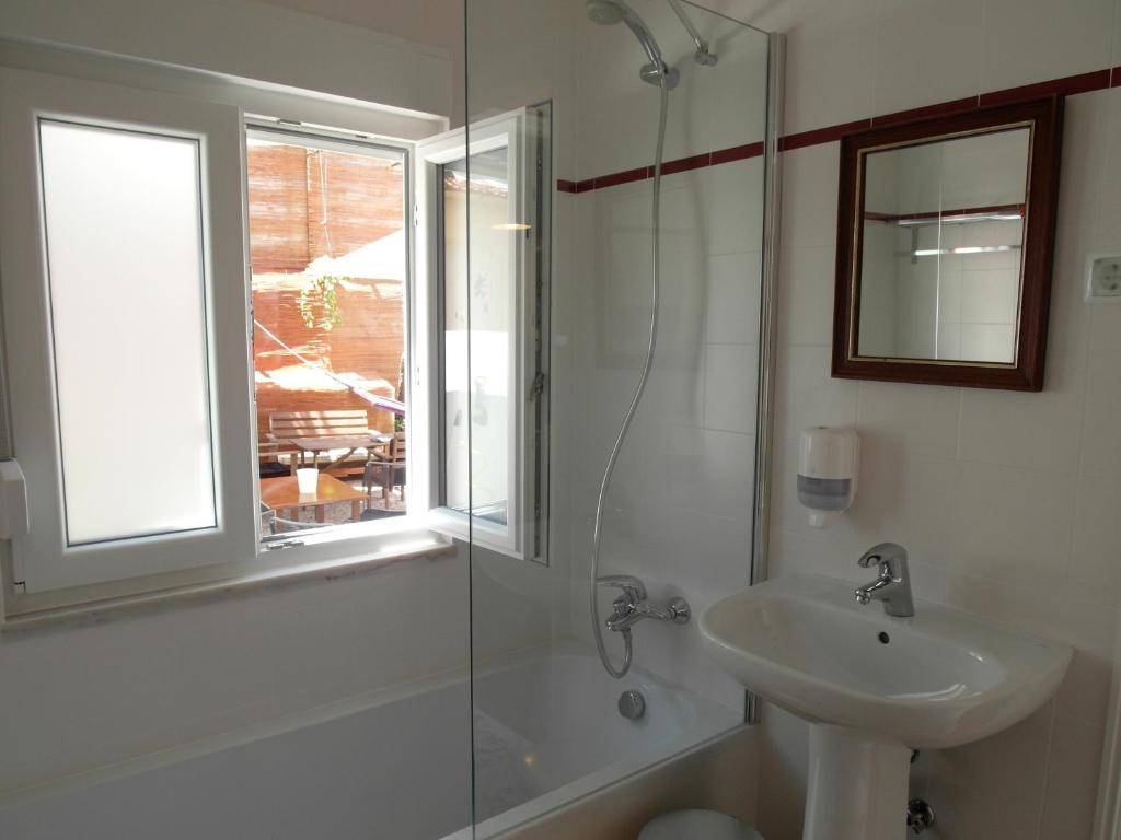 Hostel Graca 28 Lisboa Ngoại thất bức ảnh